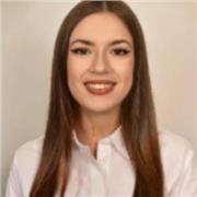 Doy clases particulares a estudiantes de ESO de inglés. Además de refuerzo en otras como lengua o biología